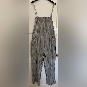 Billabong Women’s wide leg overalls